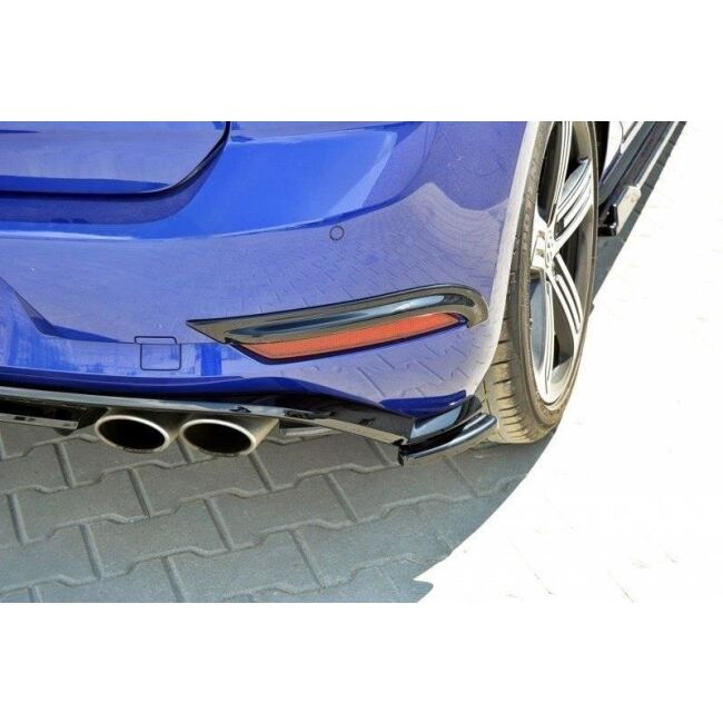 Maxton Design Hintere Rahmen Für Leuchten VW Golf 7 R / R-Line Facelift schwarz Hochglanz