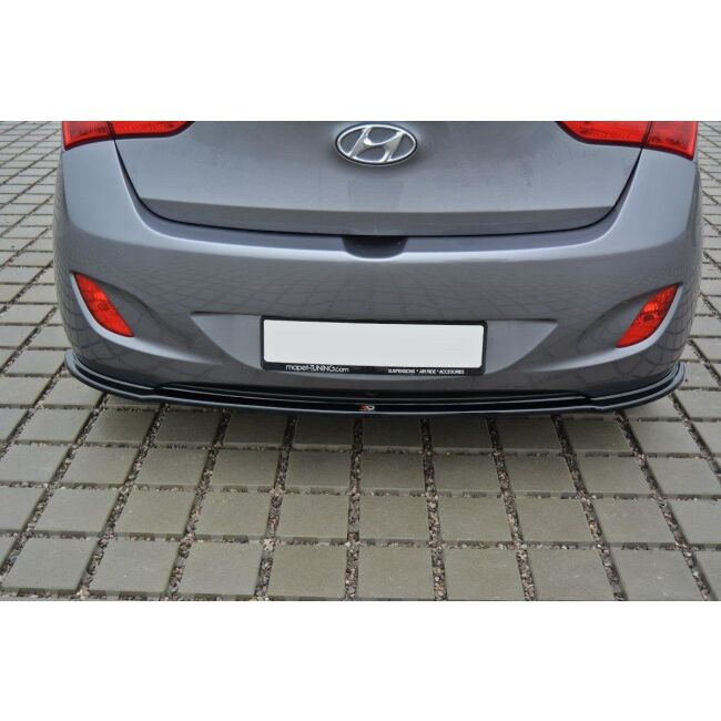 Maxton Design Mittlerer Heckdiffusor Ansatz für Hyundai i30 mk.2 schwarz Hochglanz