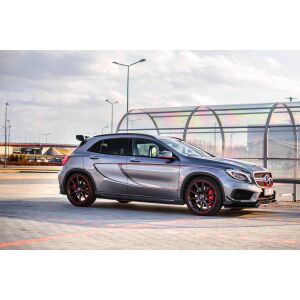 Maxton Design Front Ansatz für Mercedes GLA 45 AMG SUV (X156) vor Facelift schwarz Hochglanz