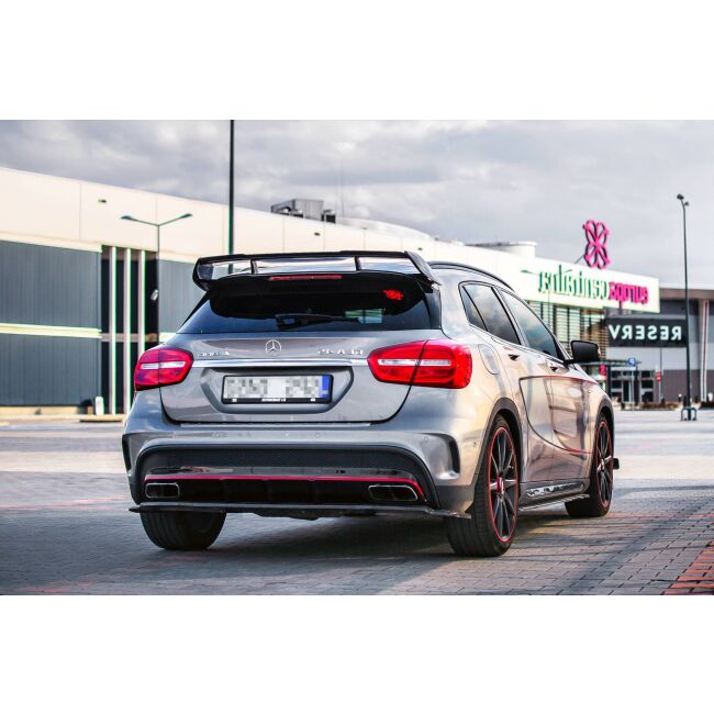 Maxton Design Mittlerer Heckdiffusor Ansatz für Mercedes GLA 45 AMG SUV (X156) vor Facelift schwarz Hochglanz