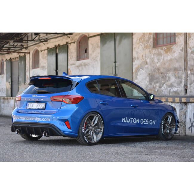 Maxton Design Heckdiffusor Ansatz für Ford Focus ST-Line Mk4 schwarz Hochglanz