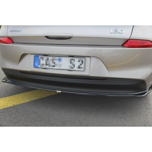 Maxton Design Mittlerer Heckdiffusor Ansatz für HYUNDAI I30 MK3 HATCHBACK schwarz Hochglanz