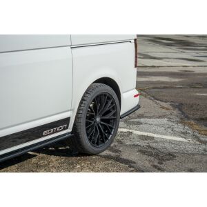 Maxton Design Heck Ansatz Flaps Diffusor für Volkswagen T6 schwarz Hochglanz