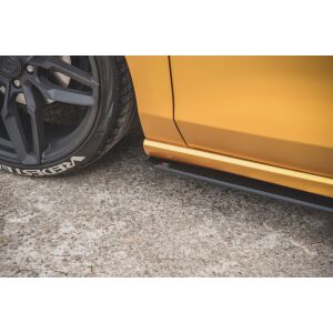Maxton Design Robuste Racing Seitenschweller Ansatz für für + Flaps Ford Focus ST / ST-Line Mk4 schwarz Hochglanz