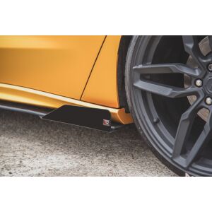 Maxton Design Robuste Racing Seitenschweller Ansatz für für + Flaps Ford Focus ST / ST-Line Mk4 schwarz Hochglanz