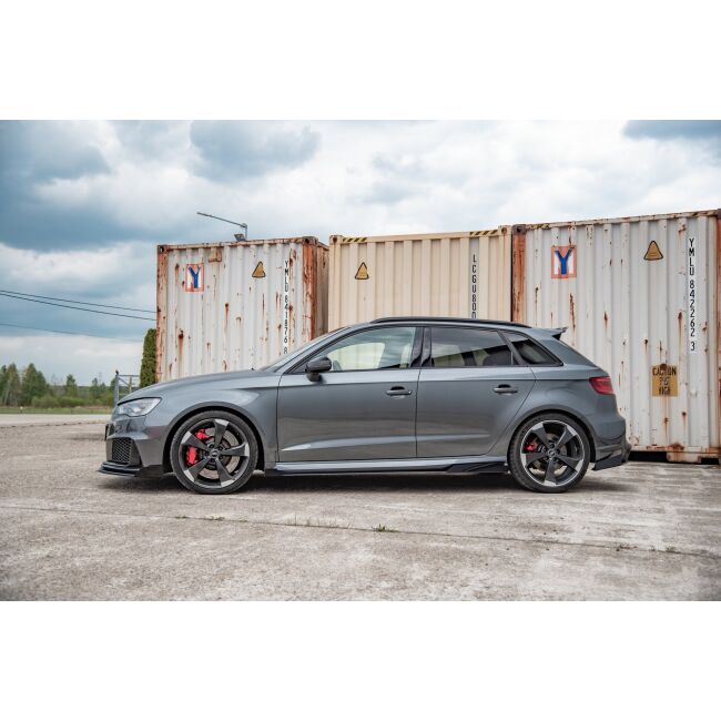 Maxton Design Robuste Racing Seitenschweller Ansatz für für + Flaps Audi RS3 8V Sportback schwarz Hochglanz