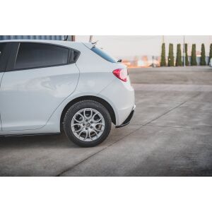 Maxton Design Heck Ansatz Flaps Diffusor V.3 / V3 für Alfa Romeo Giulietta Facelift schwarz Hochglanz