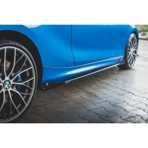 Maxton Design Robuste Racing Seitenschweller Ansatz für für + Flaps BMW 1er F21 M135i / M140i / M-Paket schwarz Hochglanz