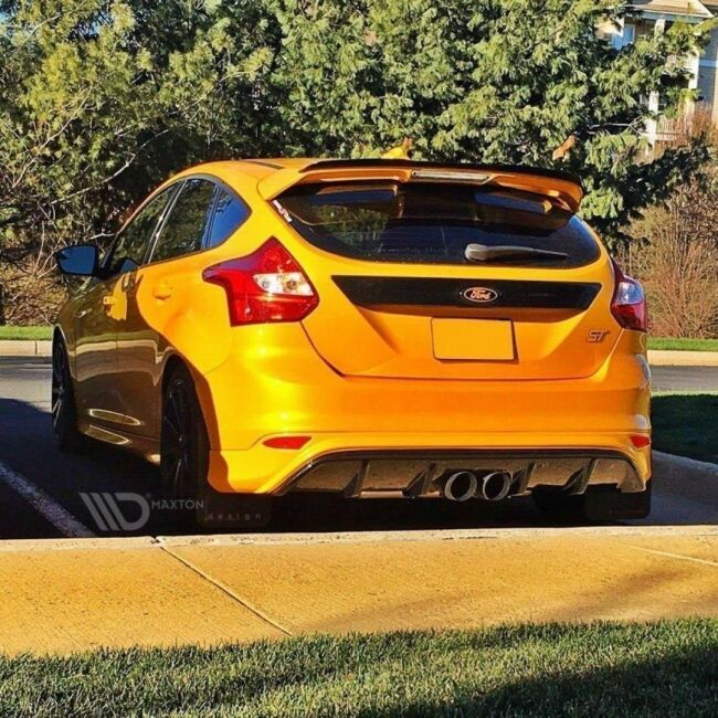 Maxton Design Heckdiffusor Ansatz für Ford Focus ST Mk3 (RS Look) schwarz Hochglanz