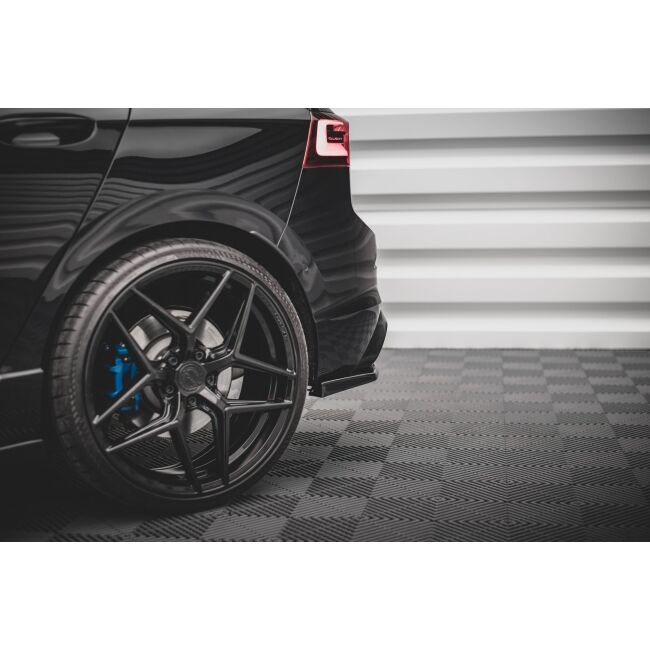 Maxton Design Heck Ansatz Flaps Diffusor V.2 / V2 für Volkswagen Golf R Mk8 schwarz Hochglanz