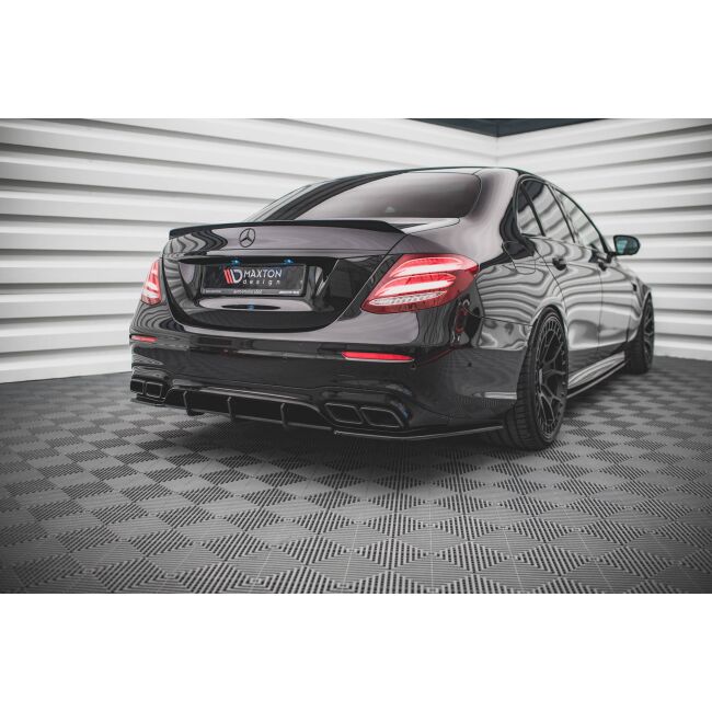 Maxton Design Street Pro Heckschürze für Mercedes-Benz E63 AMG Kombi/Limousine S213/W213